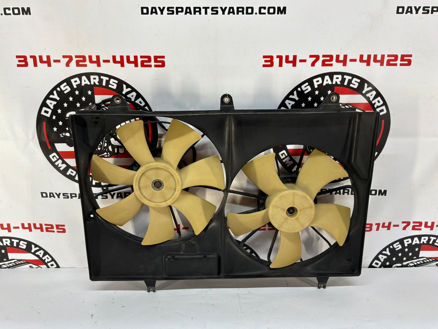 2006 Cadillac CTS-V Radiator Dual Electric Coolant Cooling Fans OEM