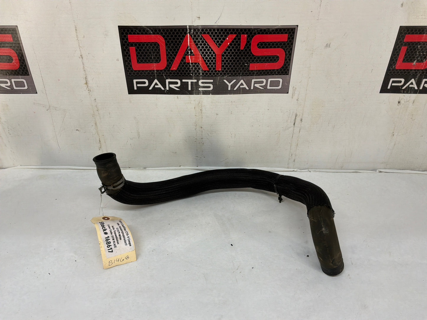 2011 Cadillac CTS-V Coupe Upper Radiator Coolant Hose Line Tube Pipe OEM