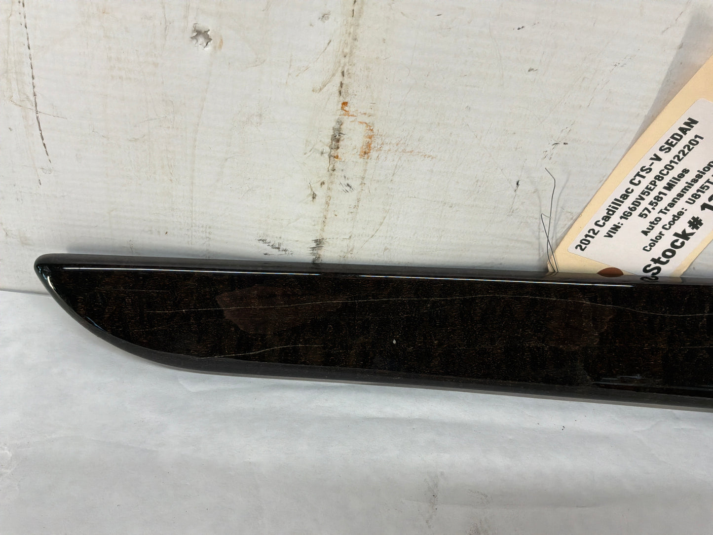 Lh door trim - Day's Parts Yard