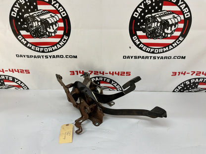 2006 Cadillac CTS-V Manual Transmission Clutch & Brake Pedal Assembly OEM