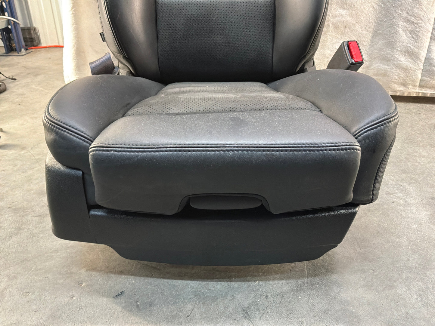 2016 Cadillac CTS-V Seats Recaro Leather Suede Seats Front & Rear OEM