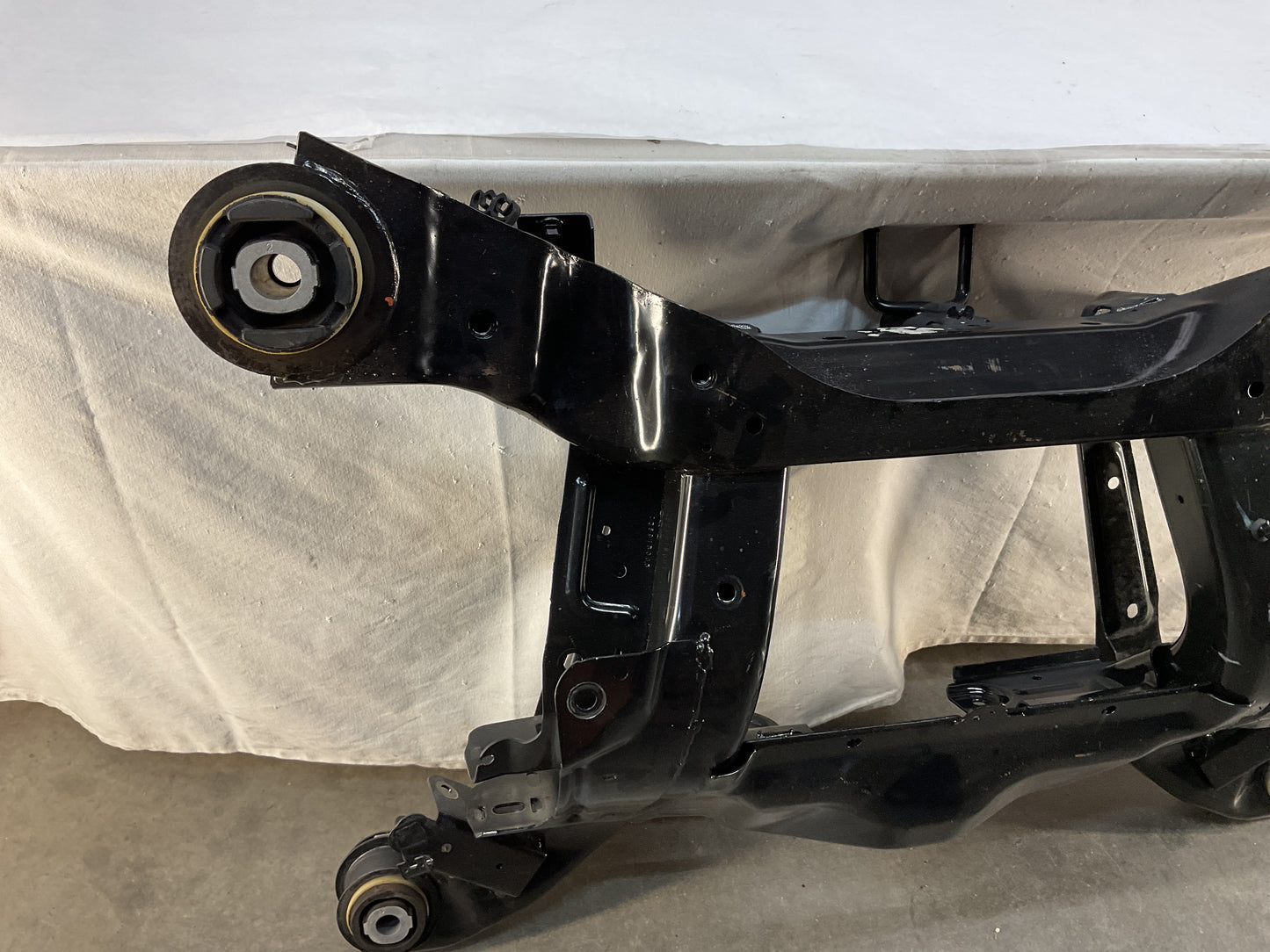 2013 Chevy Camaro 1LE Rear Suspension Cradle Sub Frame K Member Support OEM