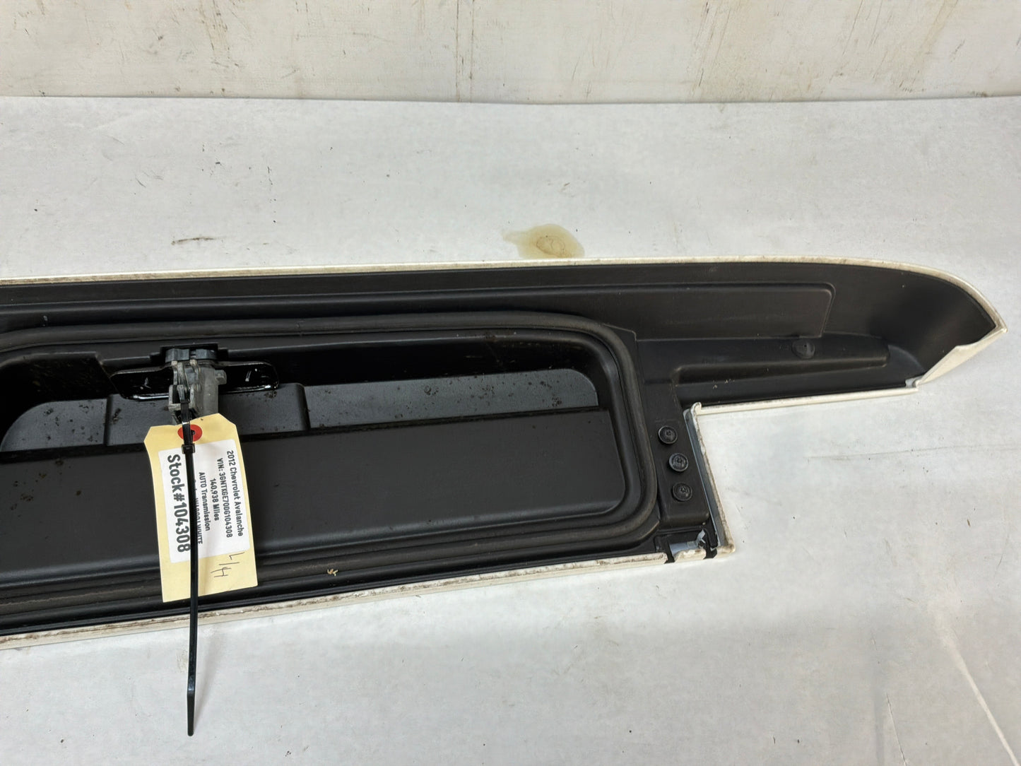 2012 Chevy Avalanche LH Driver Bed Side Cargo Tool Storage Box Panel Lid OEM