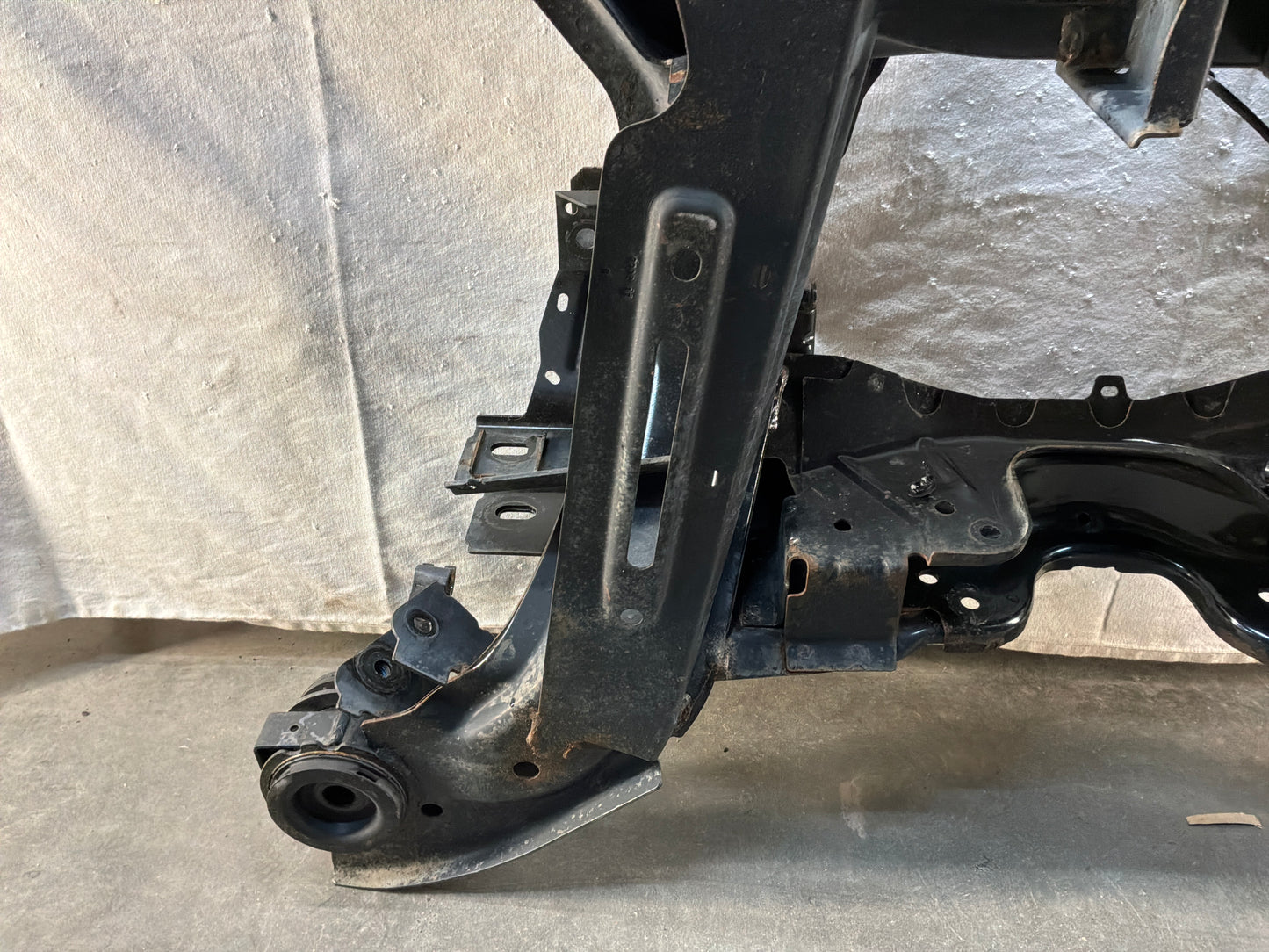 2017 Chevrolet SS Sedan Rear Suspension Differential Cradle Subframe K Member OEM