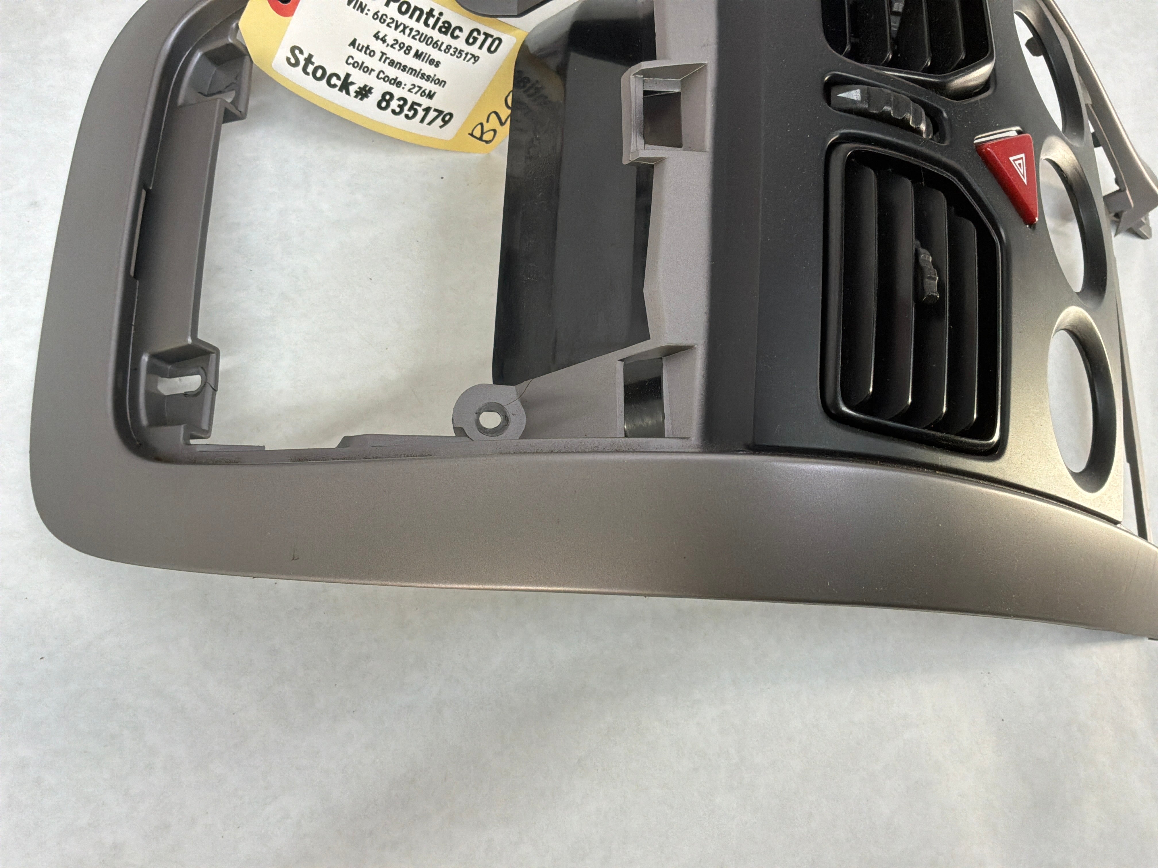 2006 Pontiac GTO Center Dash Radio HVAC Bezel Plate Panel Trim OEM