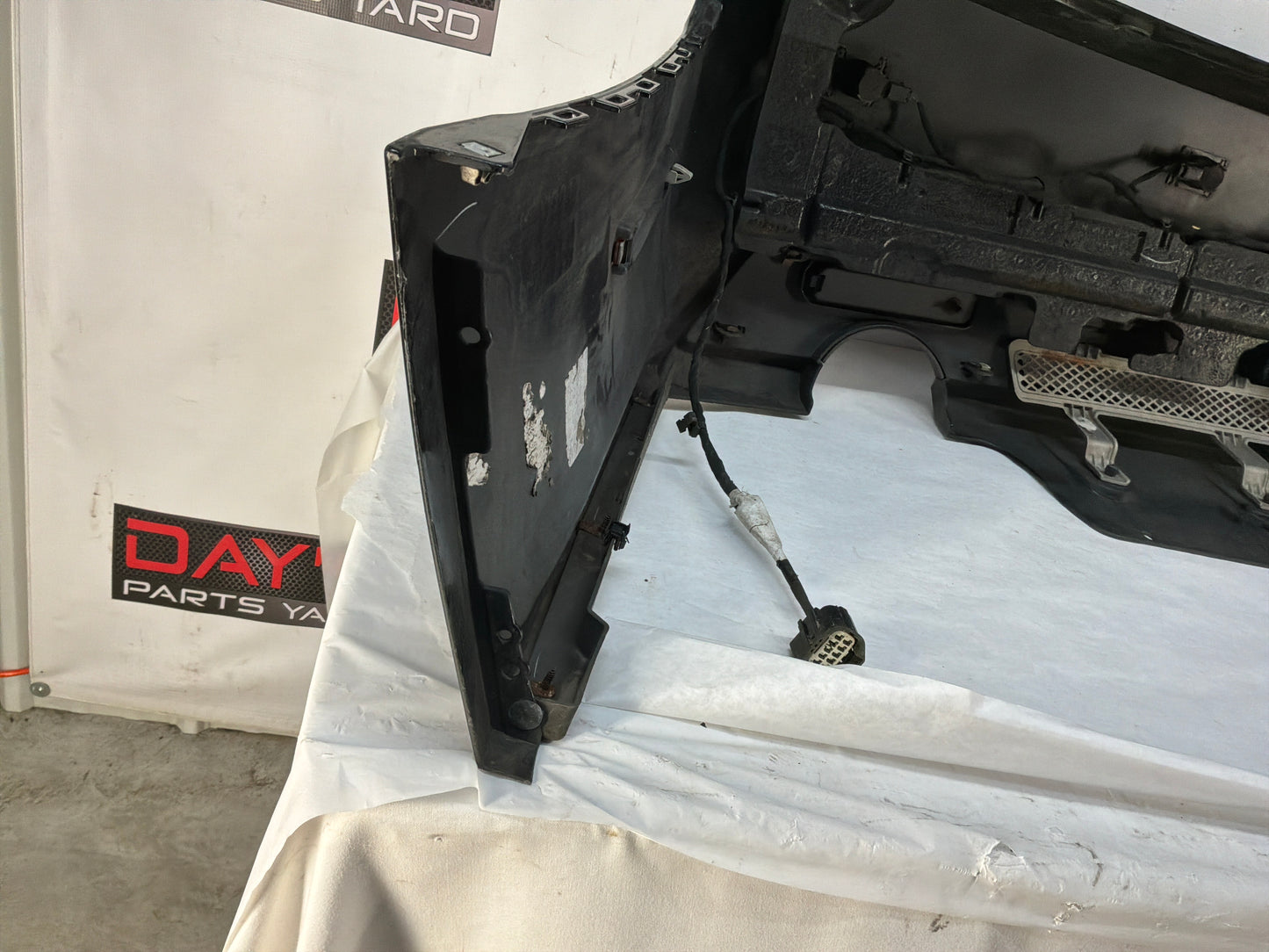 Rear bumper - Day's Parts Yard