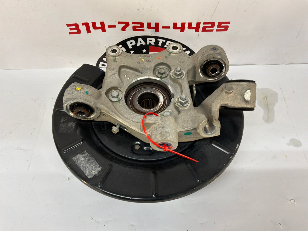 2015 Chevy Camaro SS 1LE RH Passenger Rear Spindle Knuckle Hub Wheel Bearing OEM