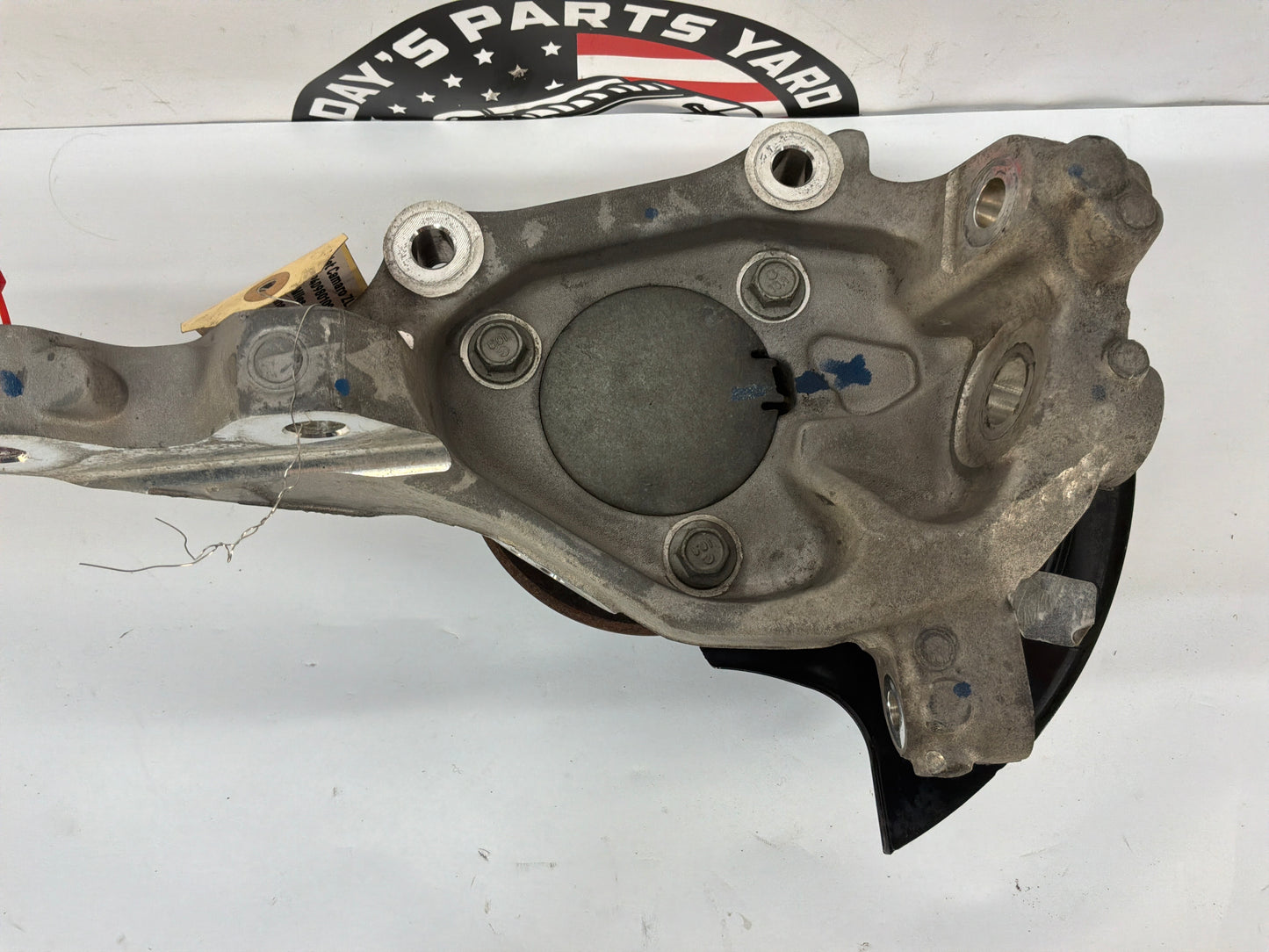 2013 Chevy Camaro ZL1 RH Passenger Front Suspension Spindle Knuckle Hub Assembly OEM