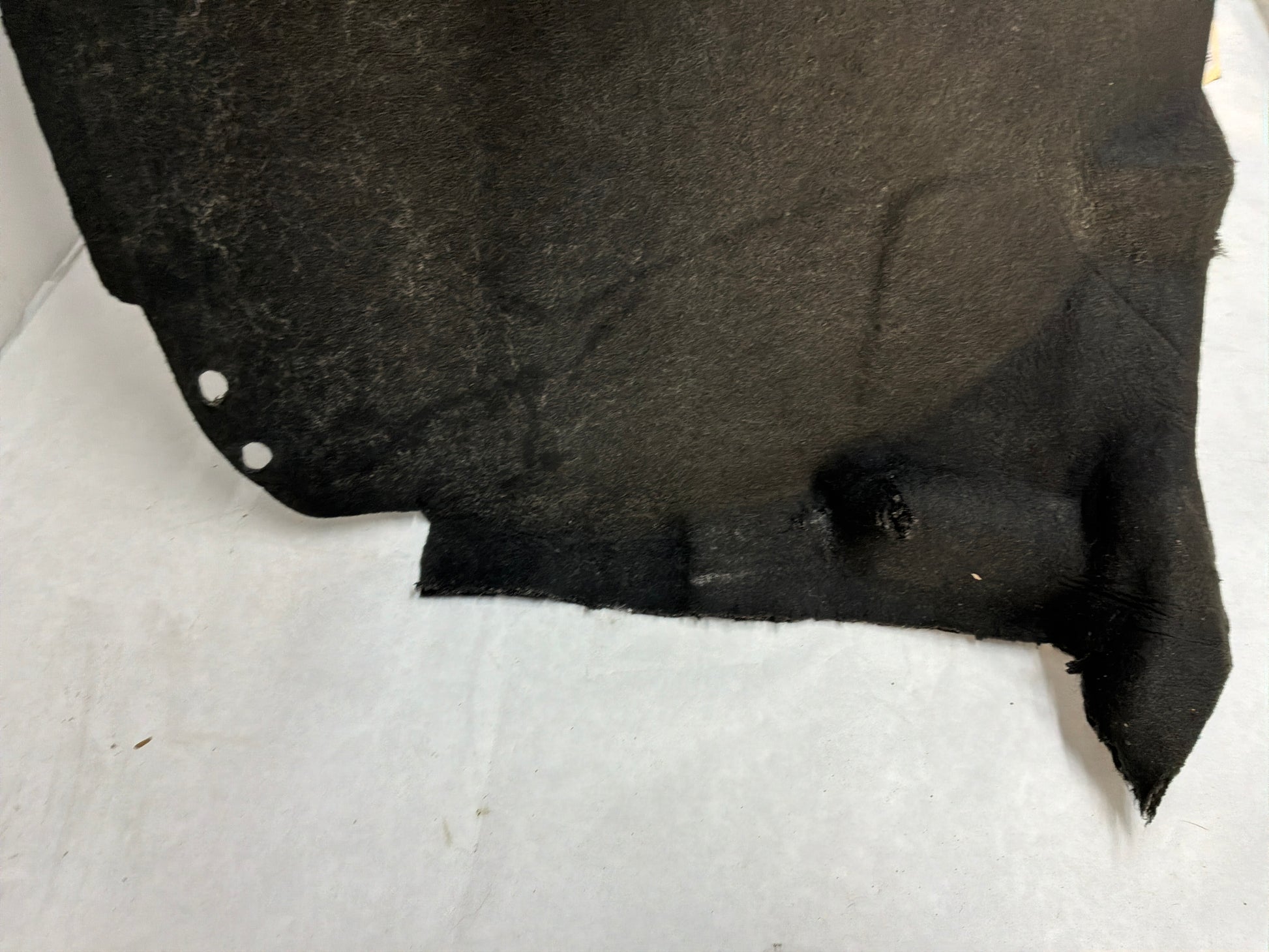 Lh front wheel liner - Day's Parts Yard