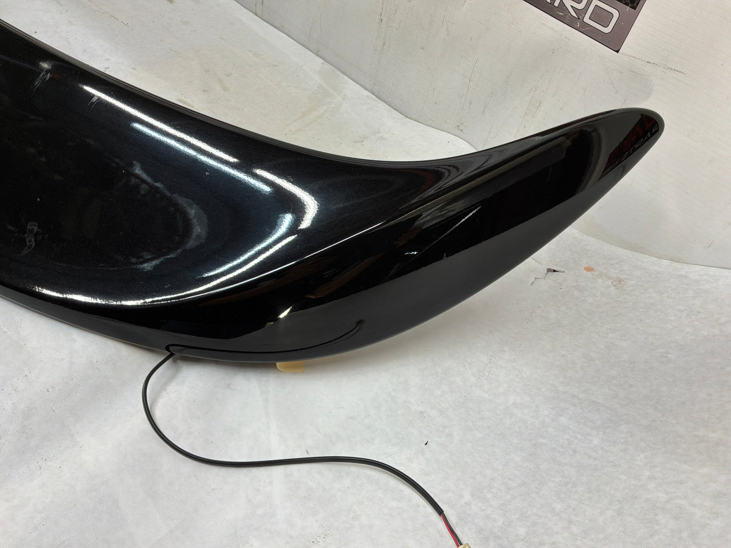 2004 Pontiac GTO Trunk Deck Lid Spoiler Wing OEM