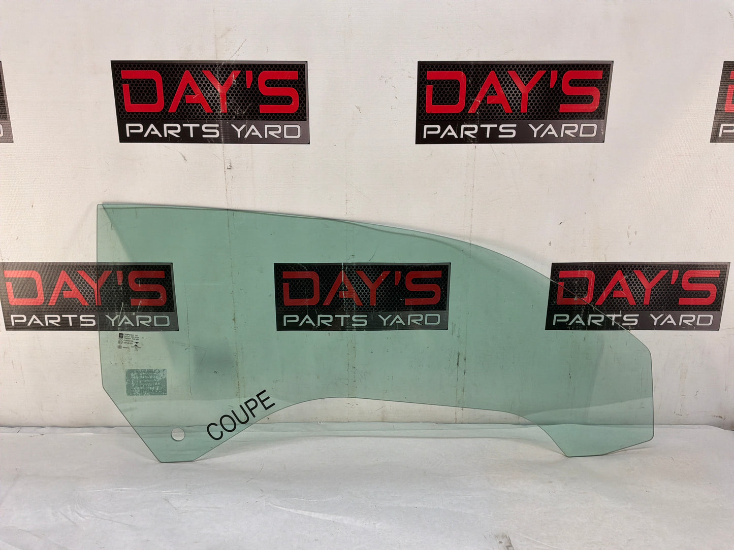 2013 Chevy Camaro RH Passenger Front Door Window Glass OEM