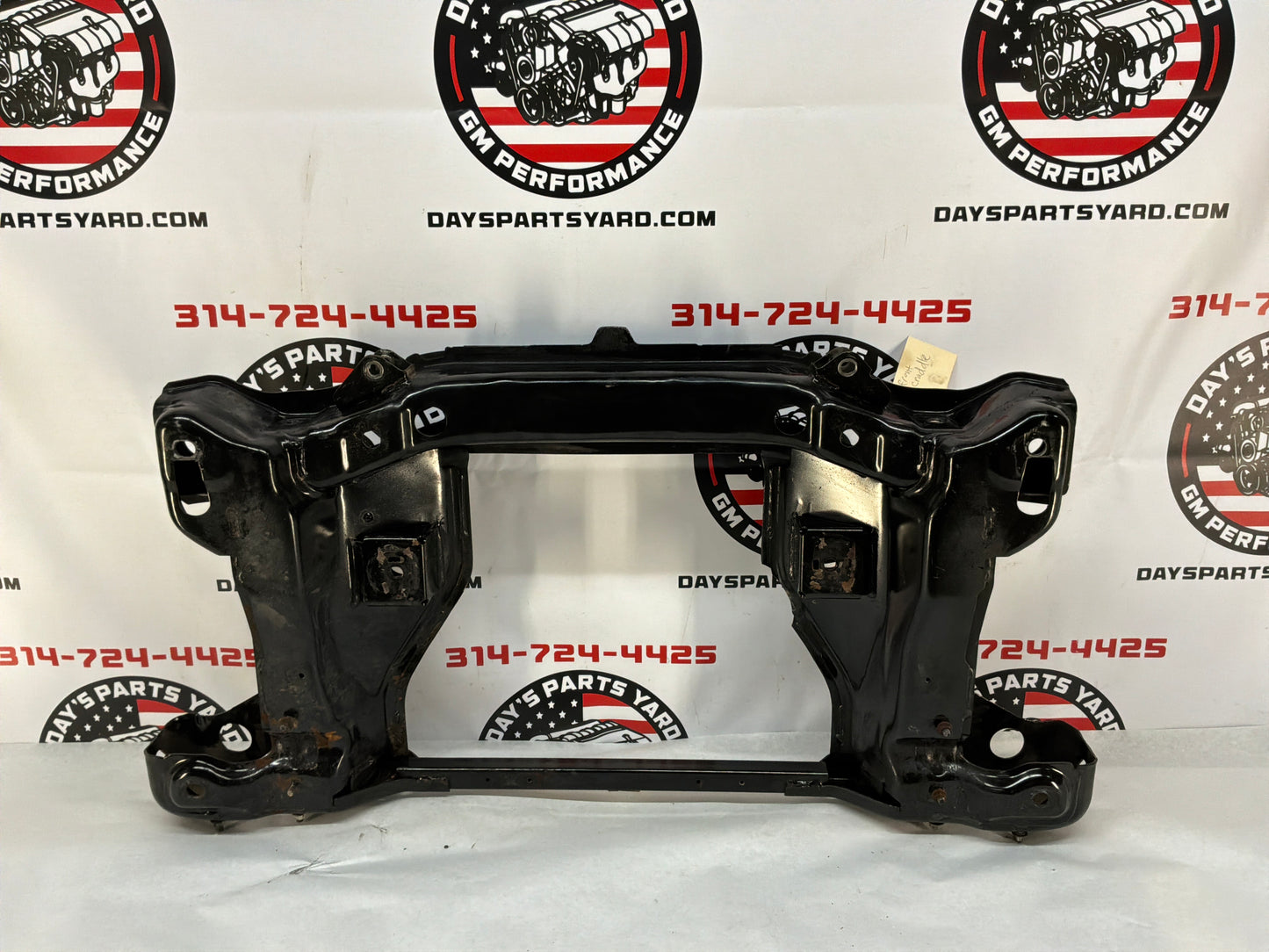 2005 Pontiac GTO Front Suspension Engine Cradle K Member Sub Frame OEM
