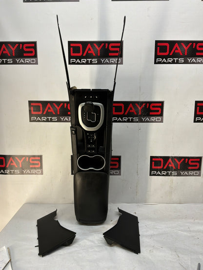 2008 Pontiac G8 GT Center console w shifter