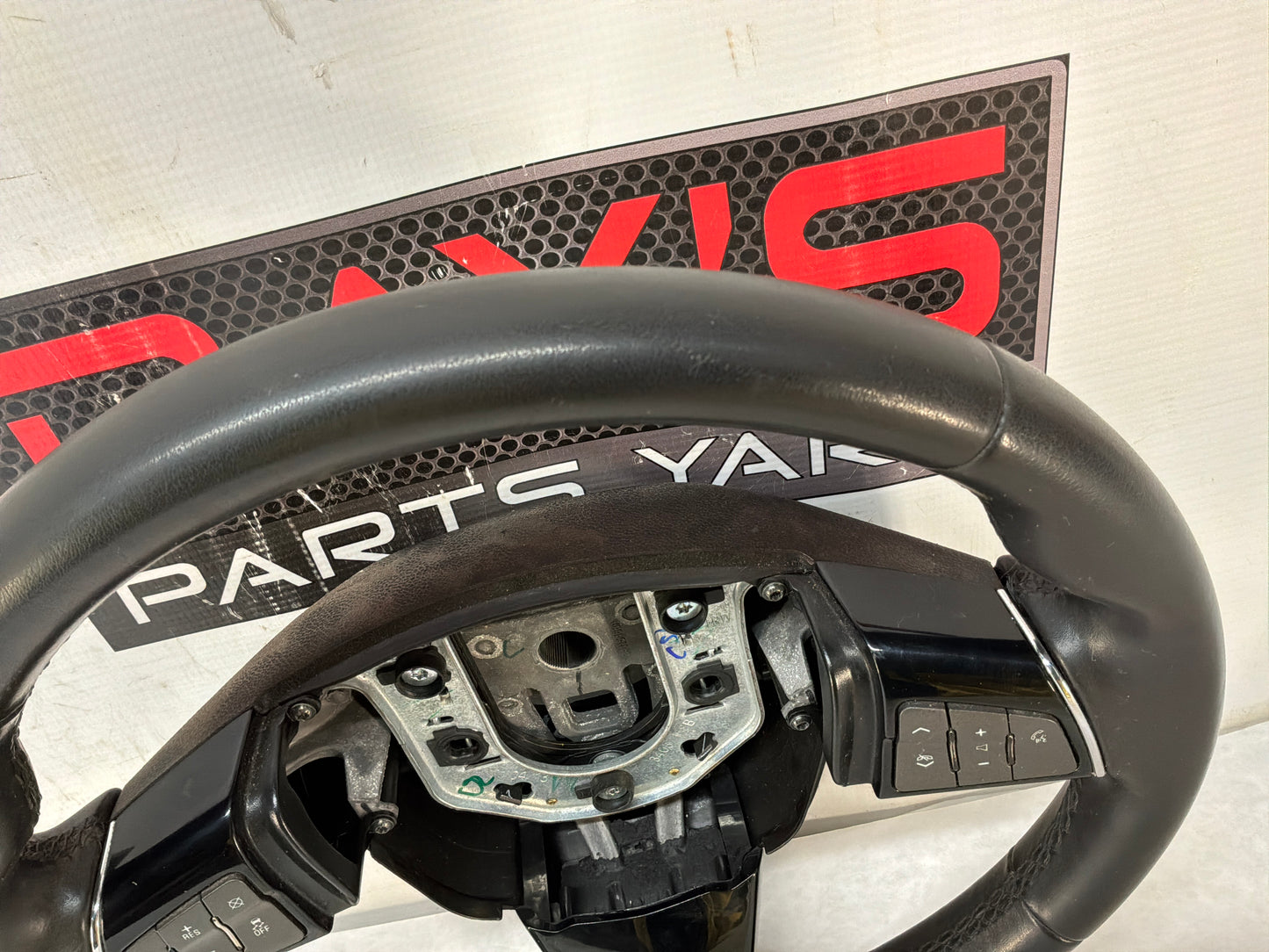 Steering wheel - Day's Parts Yard