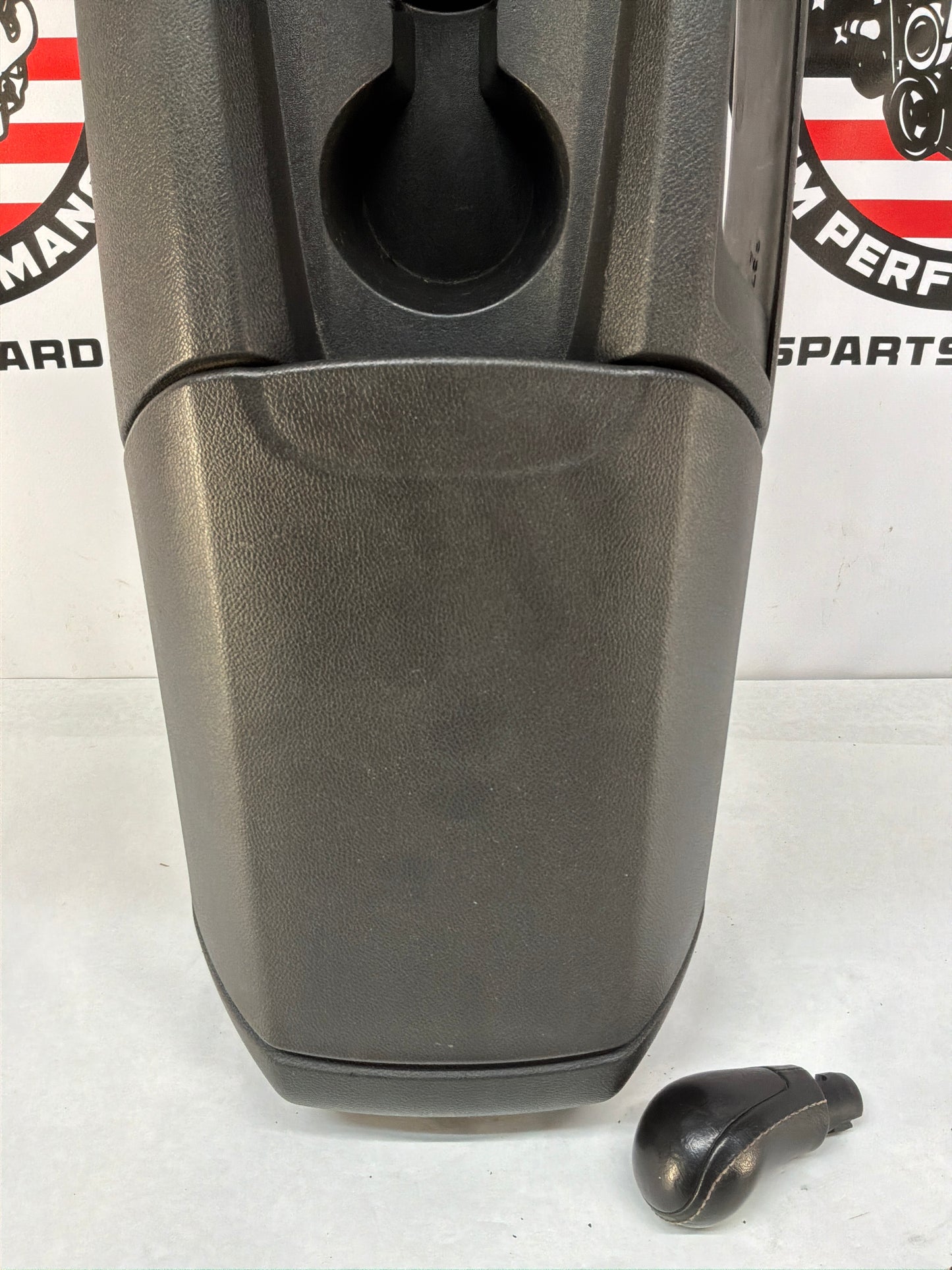 2014 Chevy Camaro SS Manual Transmission Center Console Armrest w/ Boot & Shifter Knob  OEM