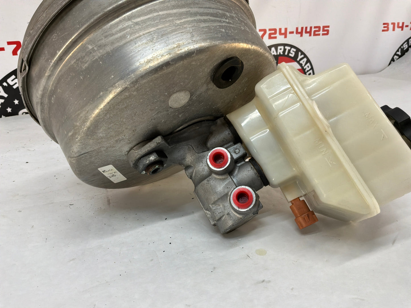 2016 Chevy Caprice PPV Brake Booster Master Cylinder Reservoir Assembly OEM