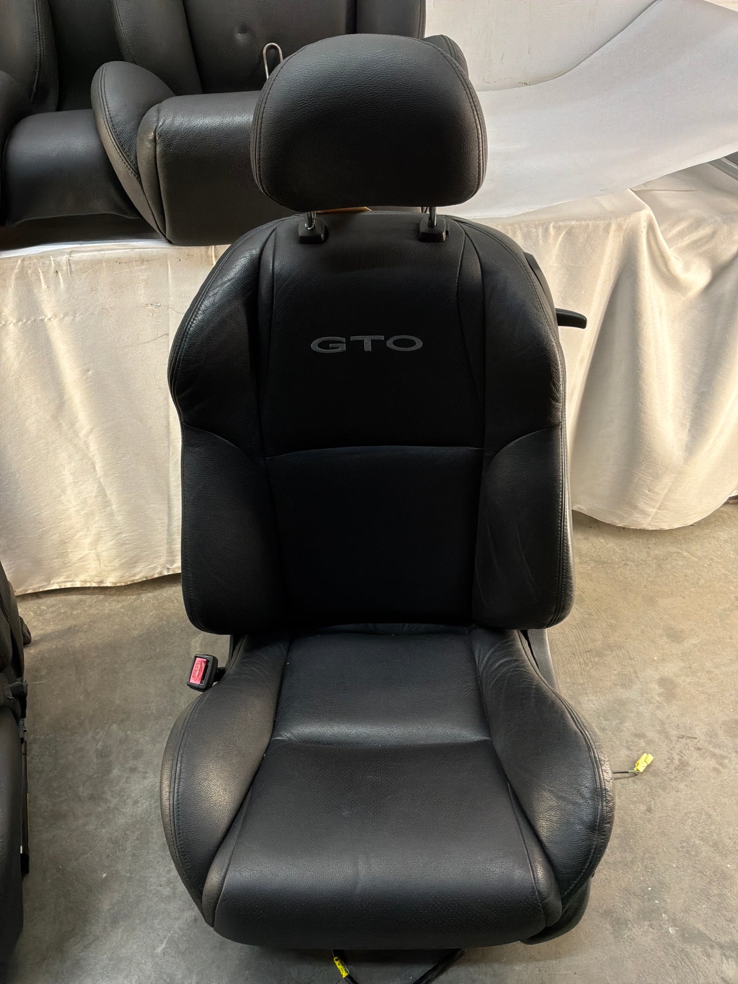 2004 Pontiac GTO Seats Fronts and Rears Black Leather OEM