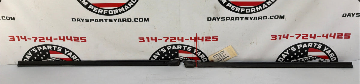 2004 Pontiac GTO RH & LH Rear Window Trim Molding OEM