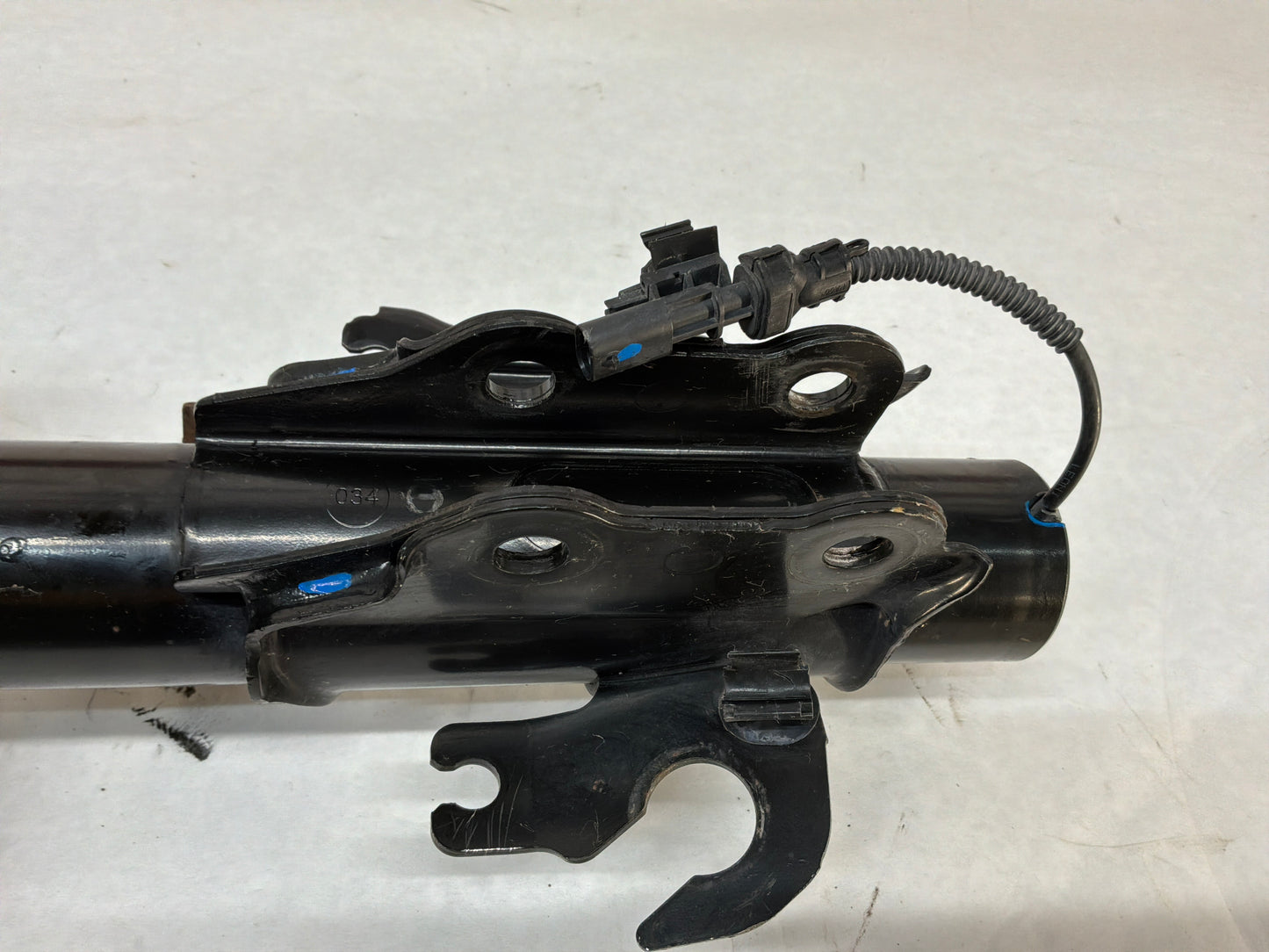 2016 Chevy SS Sedan RH Passenger Front Suspension Magnetic Ride Strut Shock Assembly OEM - Day's Parts Yard