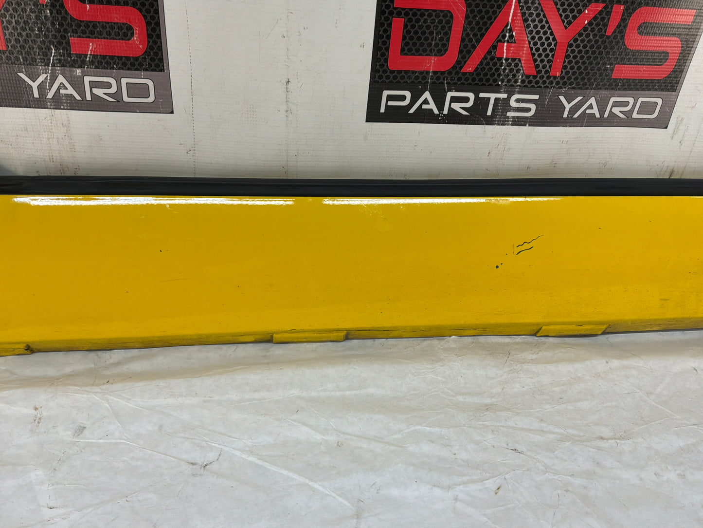 Rh rocker panel - Day's Parts Yard