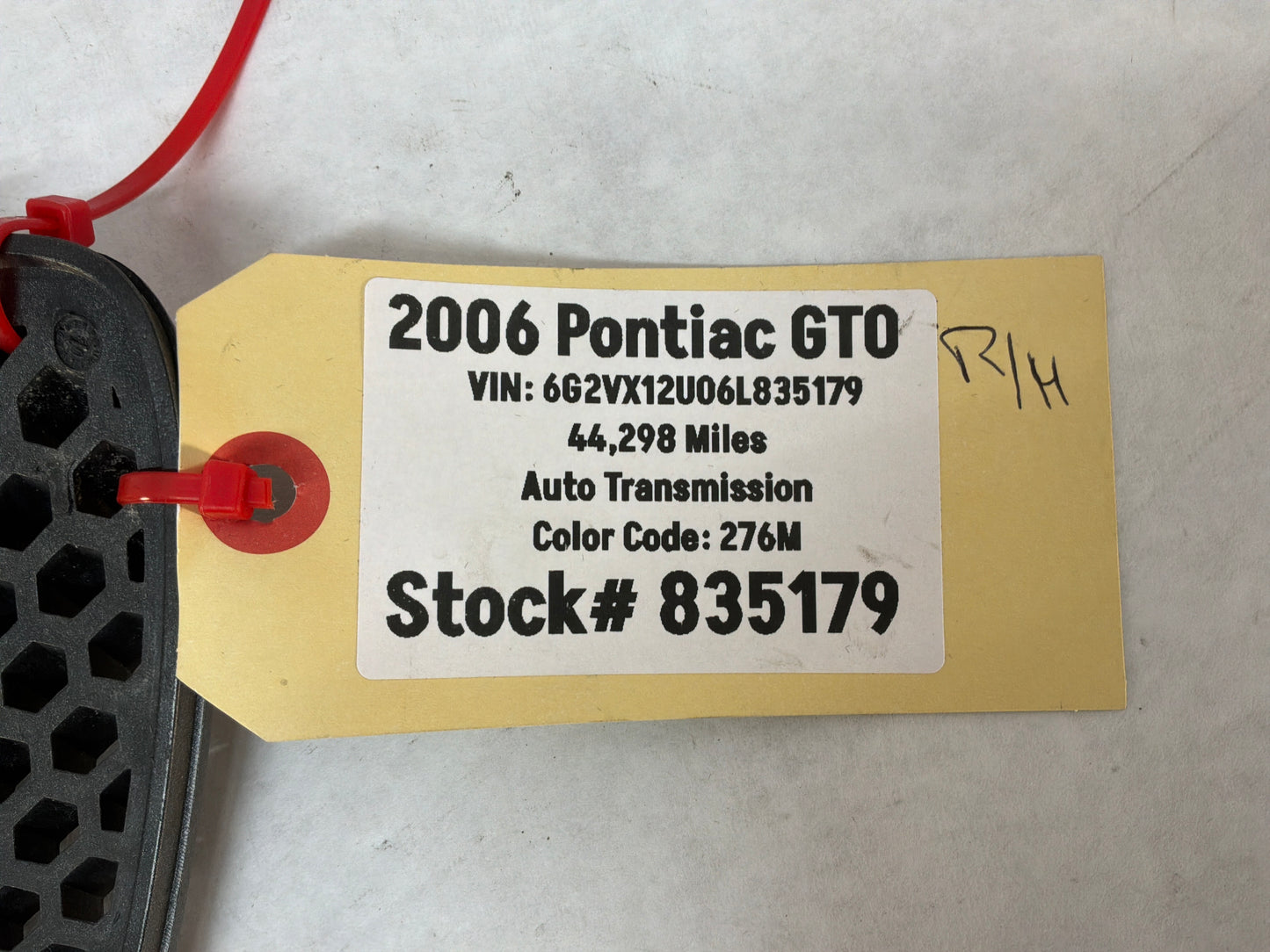 2006 Pontiac GTO RH Passenger Front Bumper Upper Kidney Grille OEM