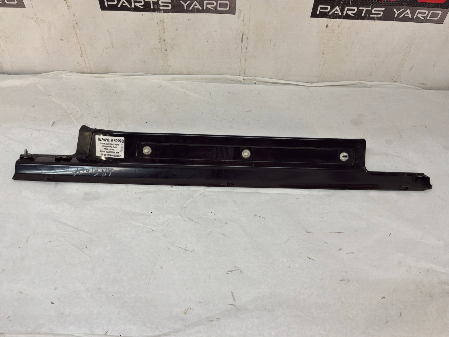 2008 Pontiac G8 GT LH Driver Front Door Sill Kick Panel Scuff Plate OEM