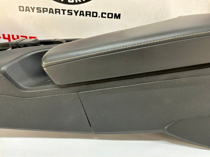 2021 Chevy Camaro SS Center Console w/ Shifter OEM