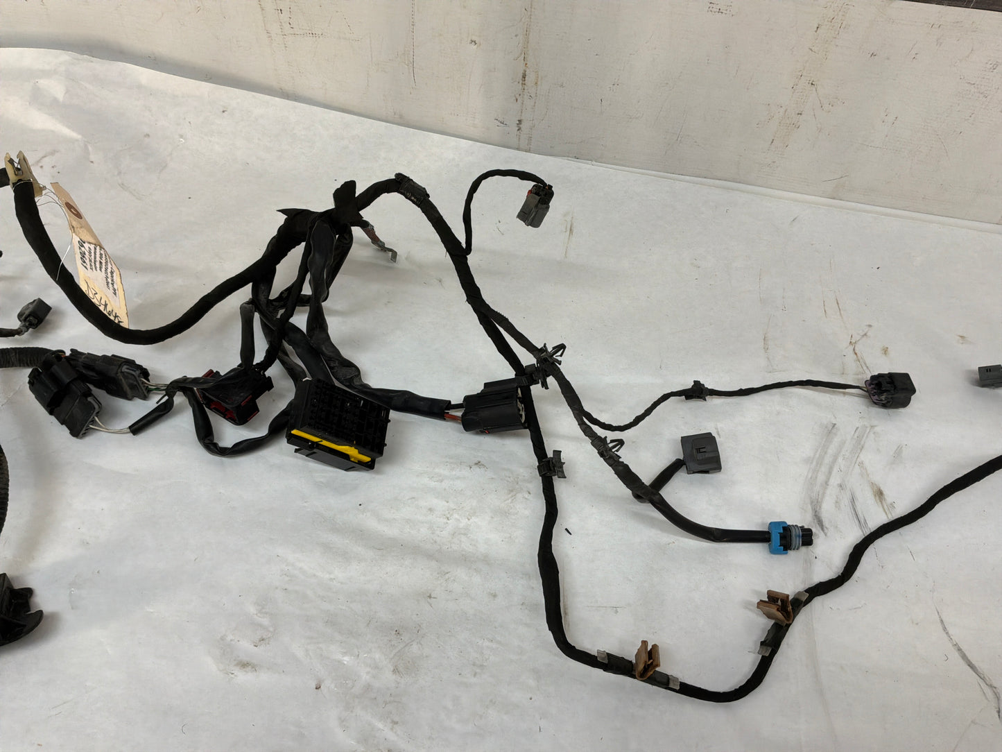 2014 Chevy Caprice PPV Radiator Core Support Headlight Lamp Wiring Wire Harness OEM - Day's Parts Yard