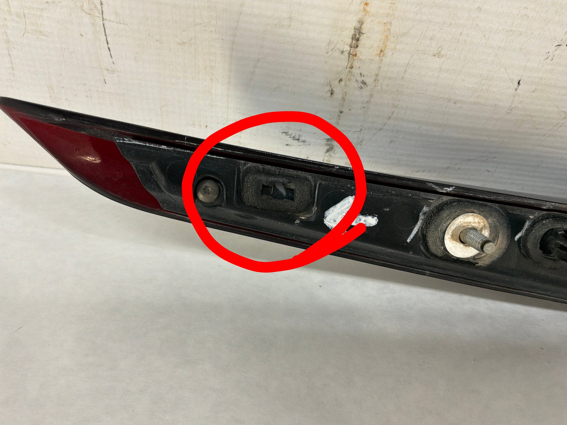 2010 Cadillac CTS-V Sedan Trunk Deck Lid 3rd Third High Mount Brake Tail Light Lamp OEM - Day's Parts Yard