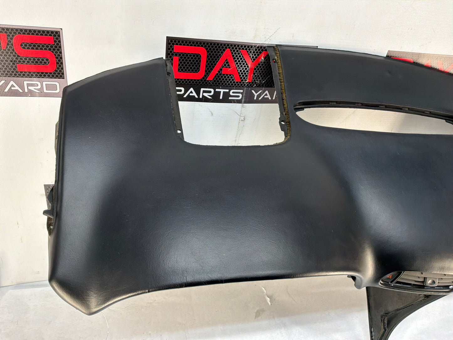 Dash pad - Day's Parts Yard