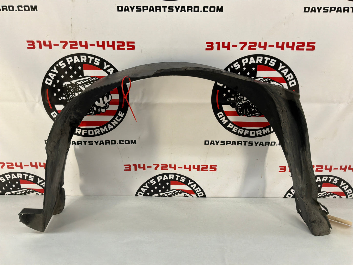 2005 Pontiac GTO RH Passenger Front Fender Wheel House Well Liner OEM