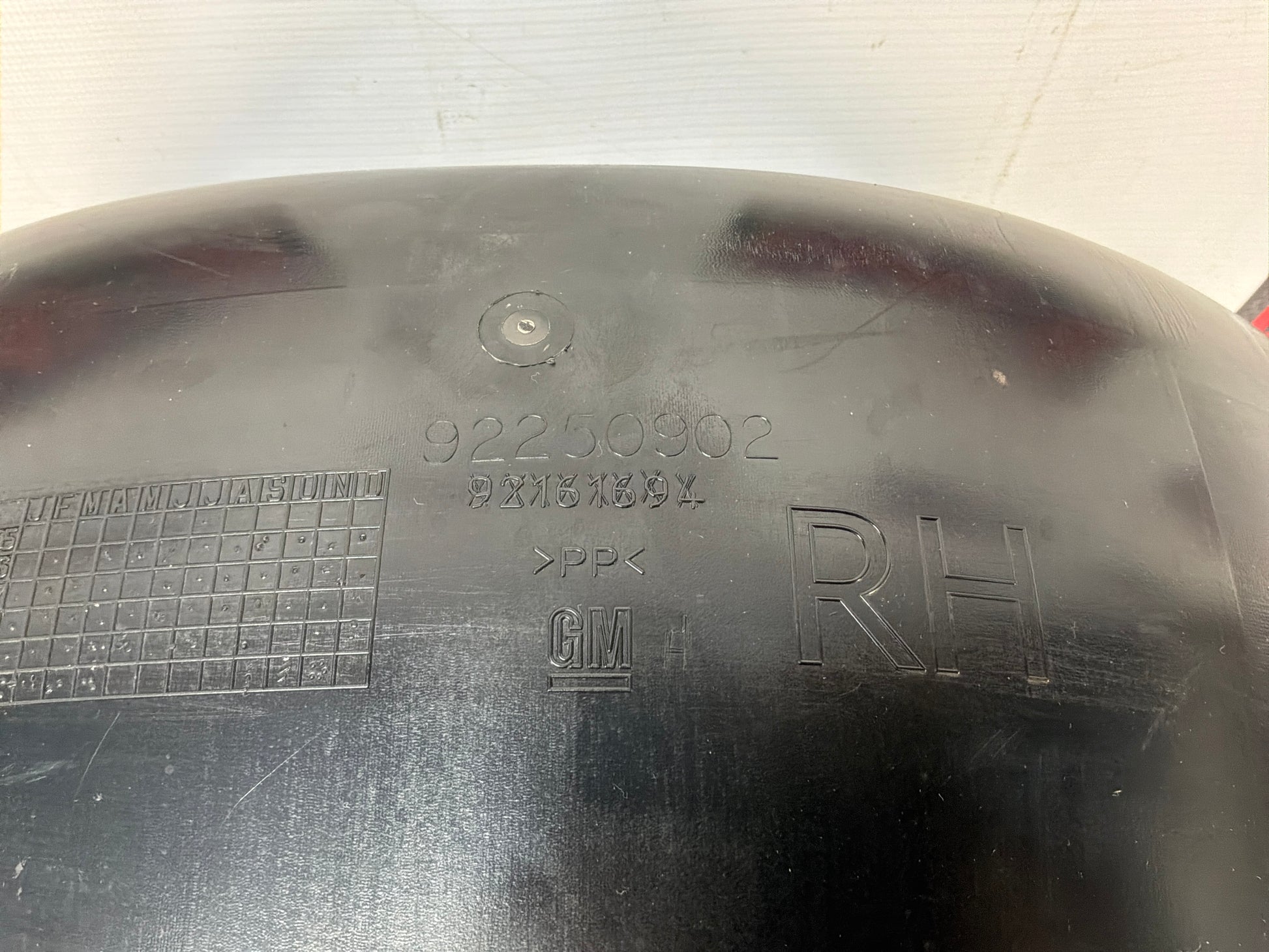 Rh rear wheel liner - Day's Parts Yard