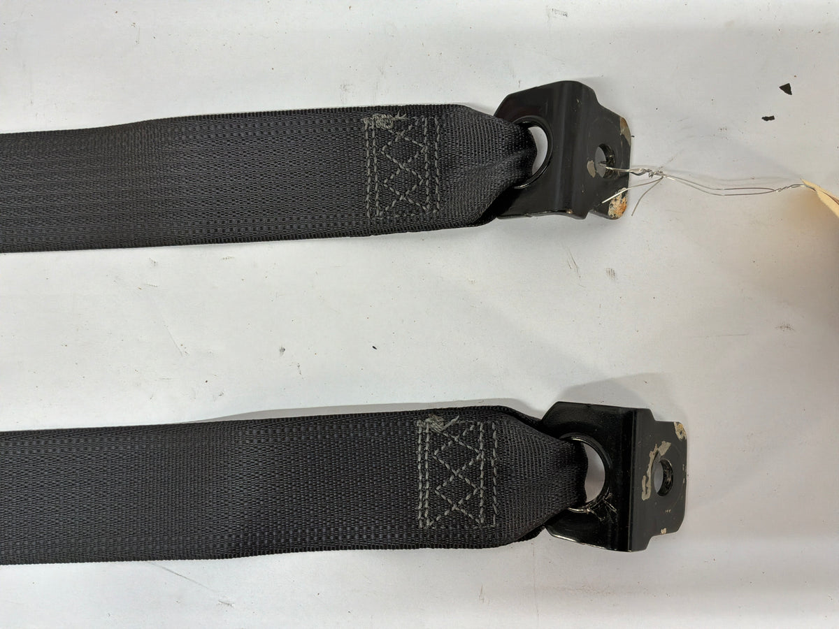 2006 Pontiac GTO Rear RH & LH Seat Belt Seatbelt Retractor OEM