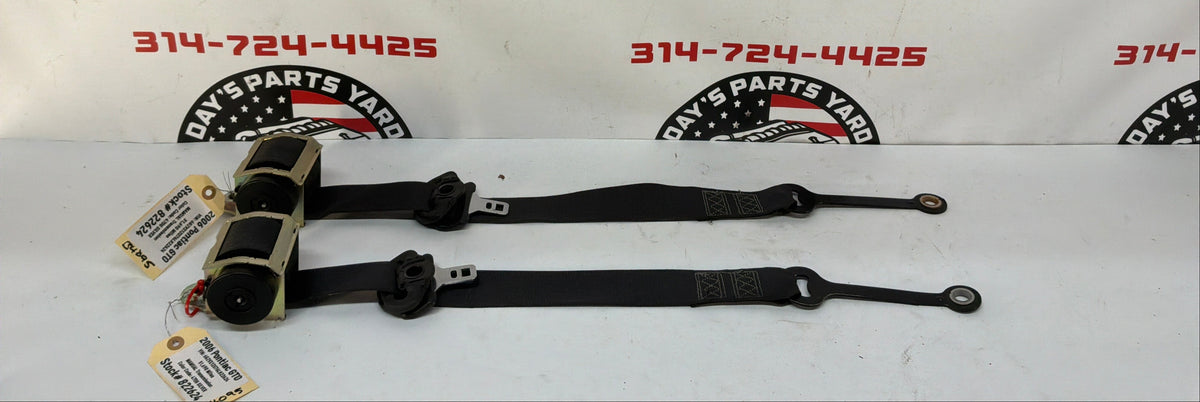 2006 Pontiac GTO LH & RH Front Seat Belts Retractors OEM