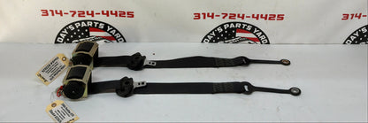 2006 Pontiac GTO LH & RH Front Seat Belts Retractors OEM