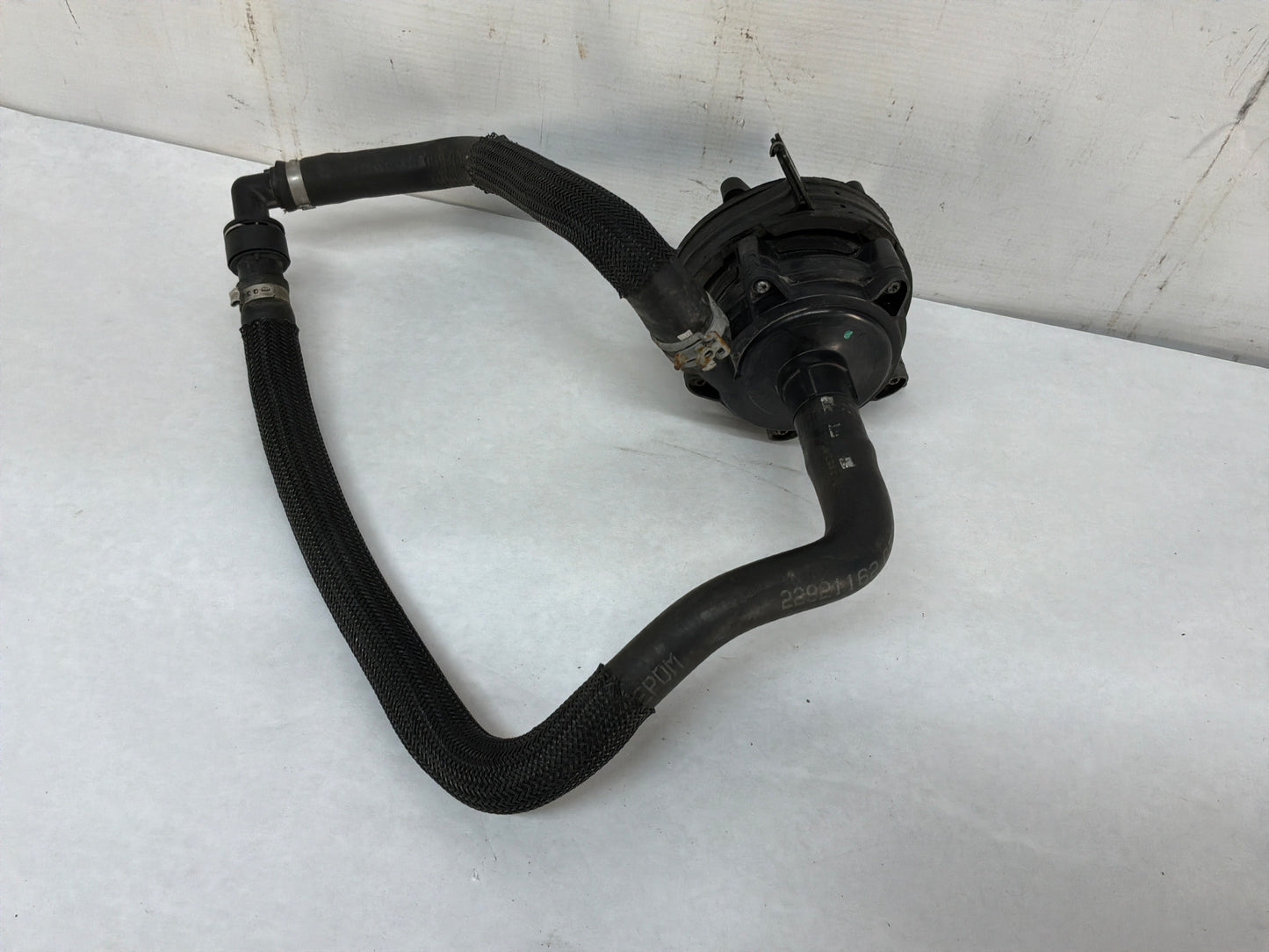 2014 Chevy Camaro ZL1 Supercharger Heat Exchanger Intercooler Fluid Pump Hoses Lines OEM
