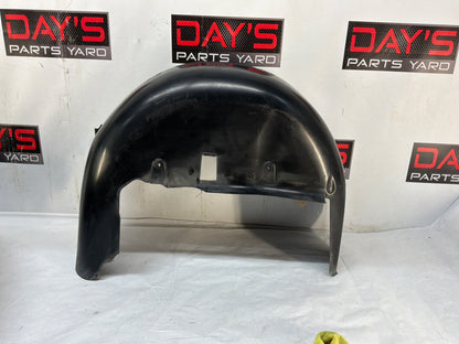 Rh wheel liner - Day's Parts Yard