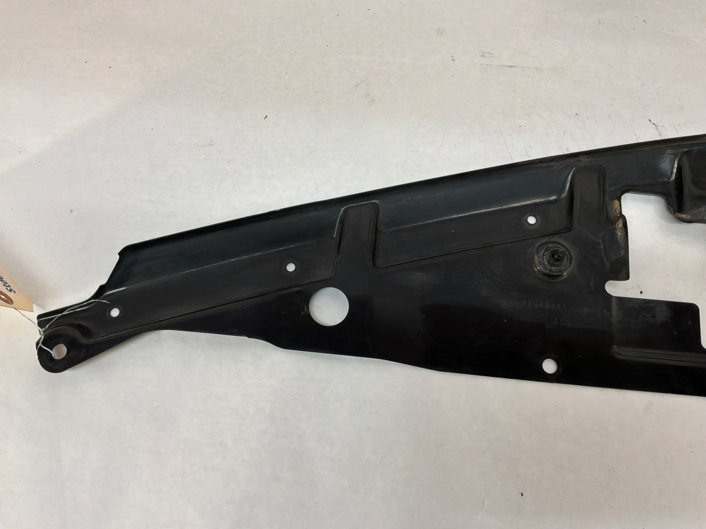 2015 Chevrolet Camaro SS 1LE Front Bumper Fascia Upper Support Bracket Brace OEM