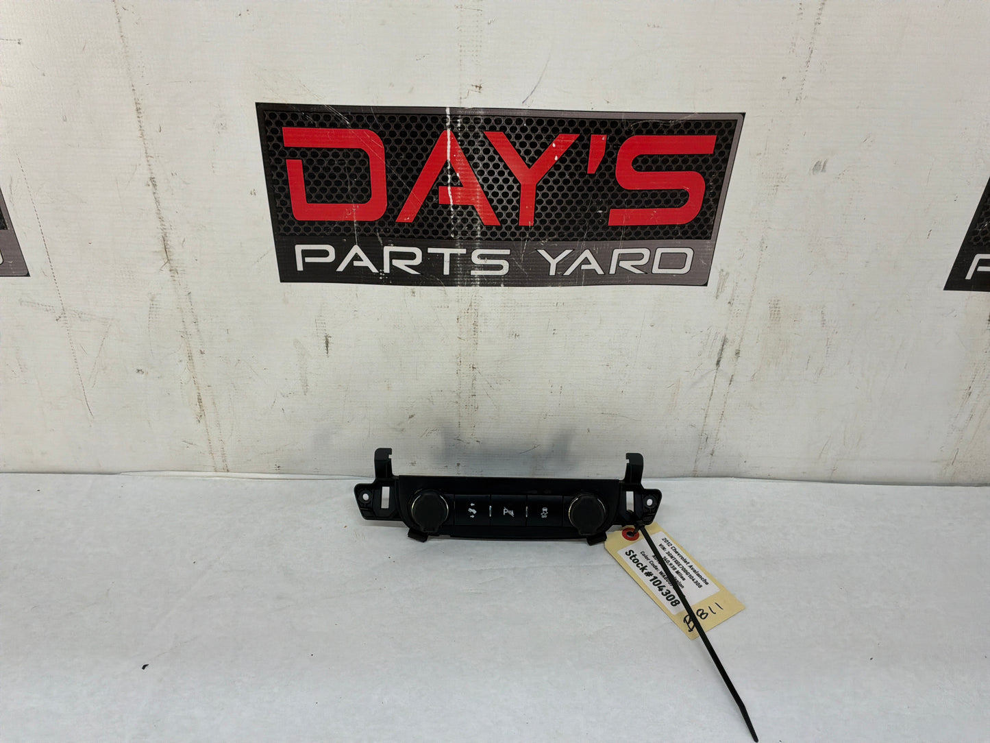 2012 Chevy Avalanche Dash Panel Controls OEM