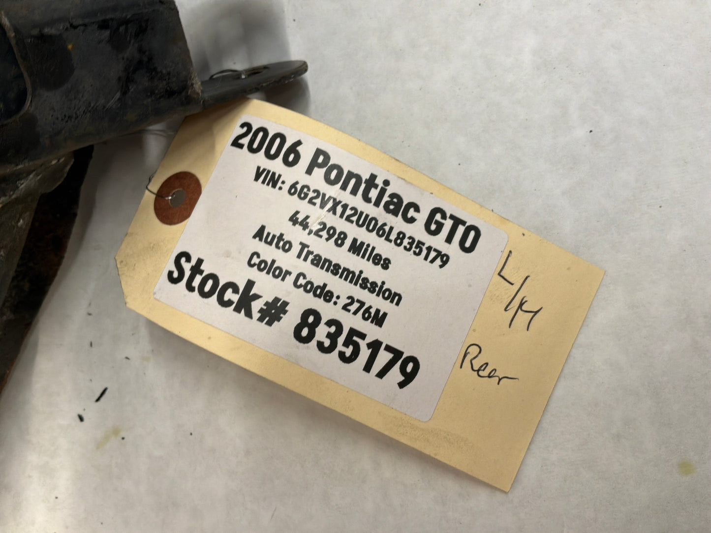 2006 Pontiac GTO LH Driver Rear Suspension Spindle Hub Knuckle Control Arm OEM
