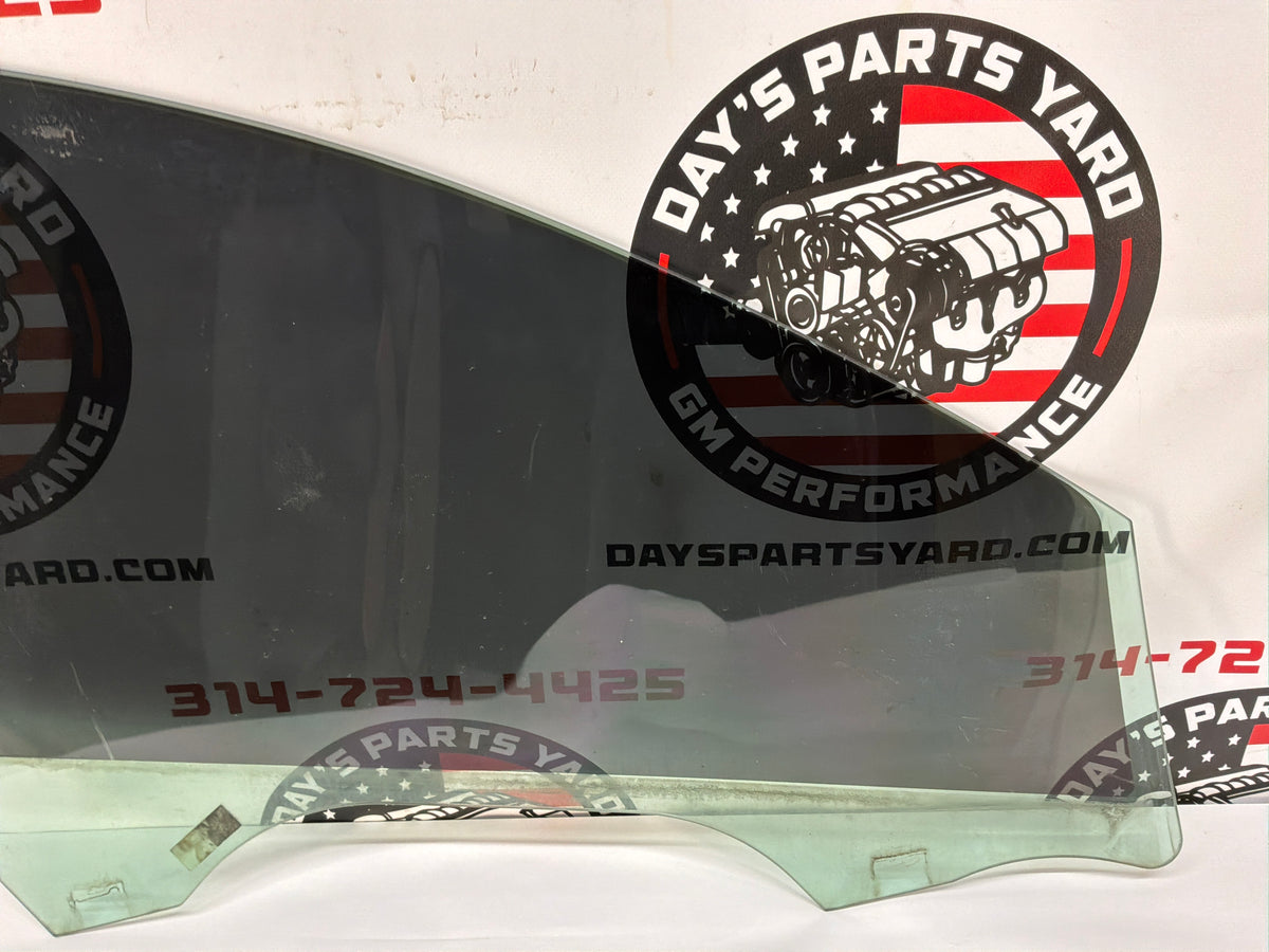 2014 Chevy SS Sedan LH Driver Front Door Window Glass OEM
