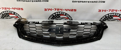 2017 Chevy SS Sedan Front Bumper Upper Grille OEM