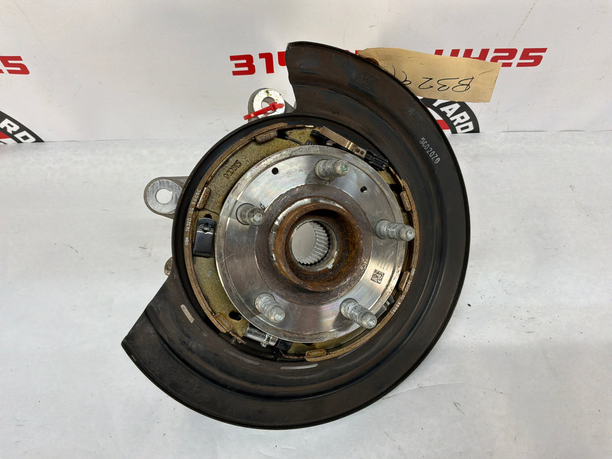 2016 Cadillac CTS-V Rear RH Passenger Spindle Knuckle Hub OEM