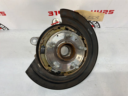 2016 Cadillac CTS-V Rear RH Passenger Spindle Knuckle Hub OEM