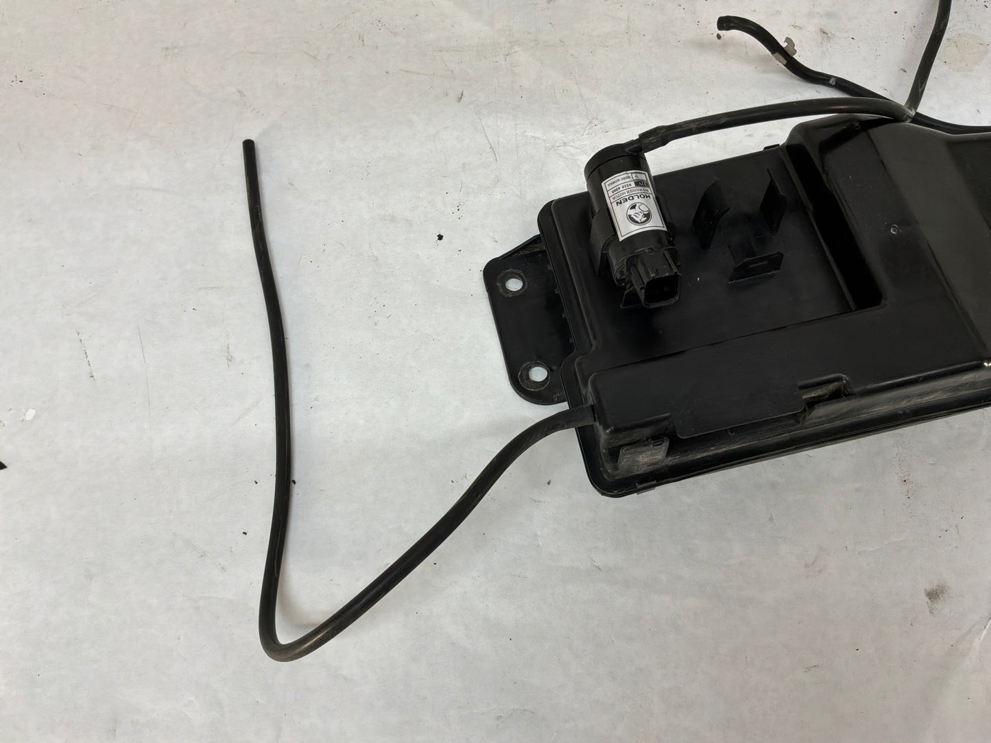 2014 Chevy Caprice PPV Windshield Washer Reservoir Overflow Tank Bottle OEM