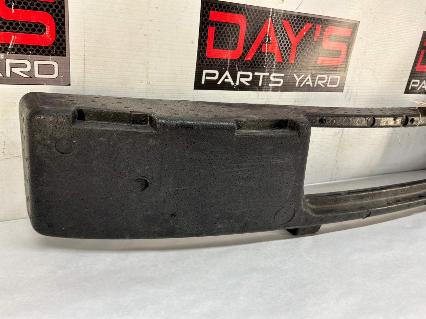 Bumper absorber - Day's Parts Yard