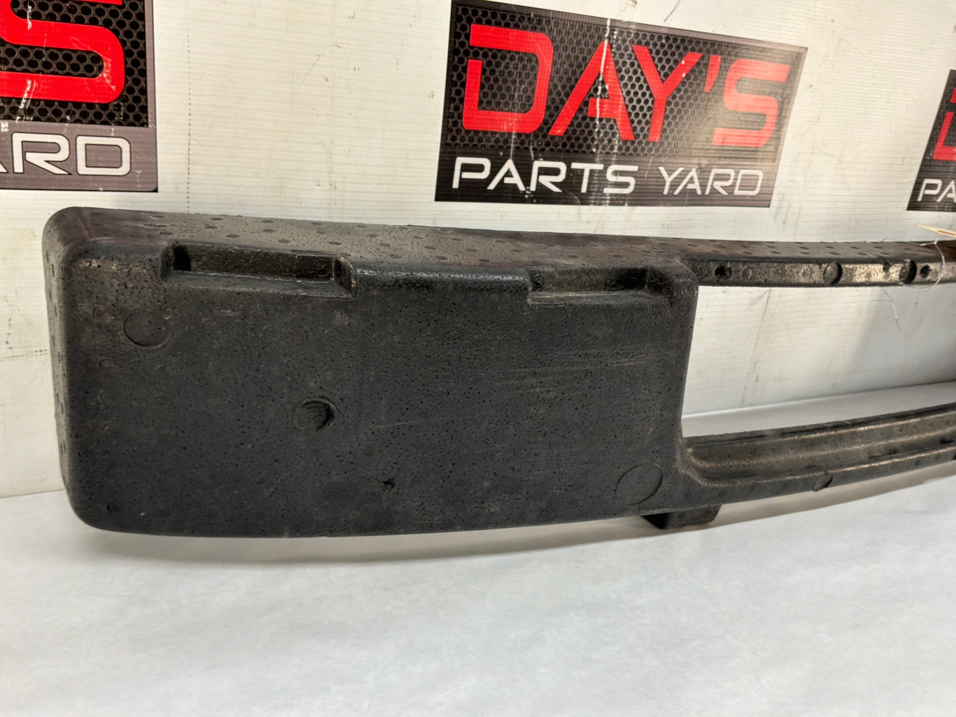 Bumper absorber - Day's Parts Yard