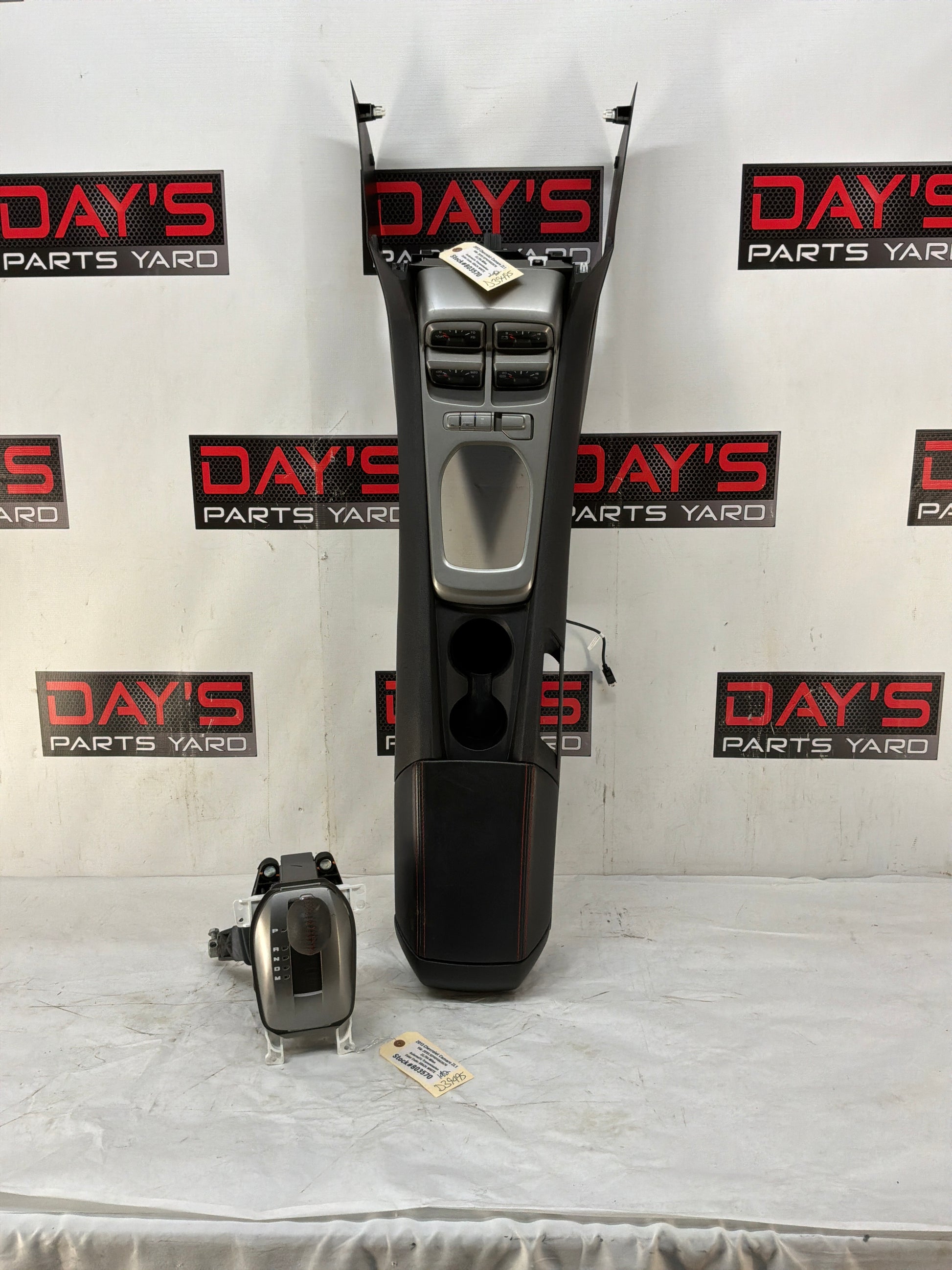 Center console w shifter - Day's Parts Yard