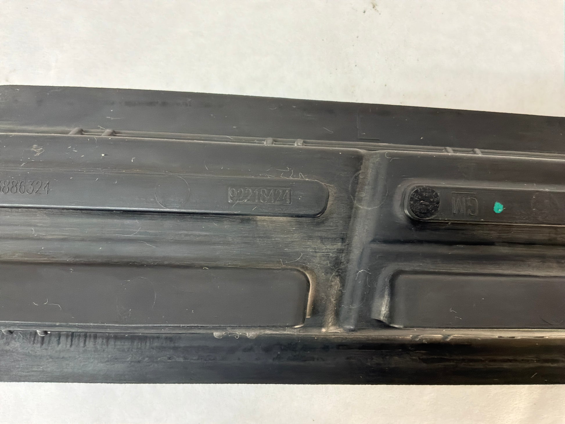 Lh Rubber vent - Day's Parts Yard