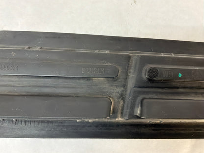 Lh Rubber vent - Day's Parts Yard